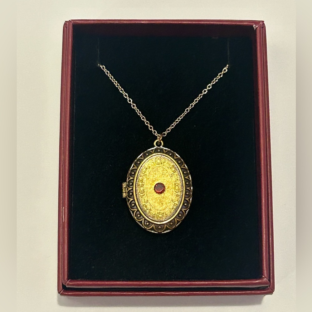 Taylor Swift Red (Taylor’s Version) “We’ll Run” Locket: New and Unworn!